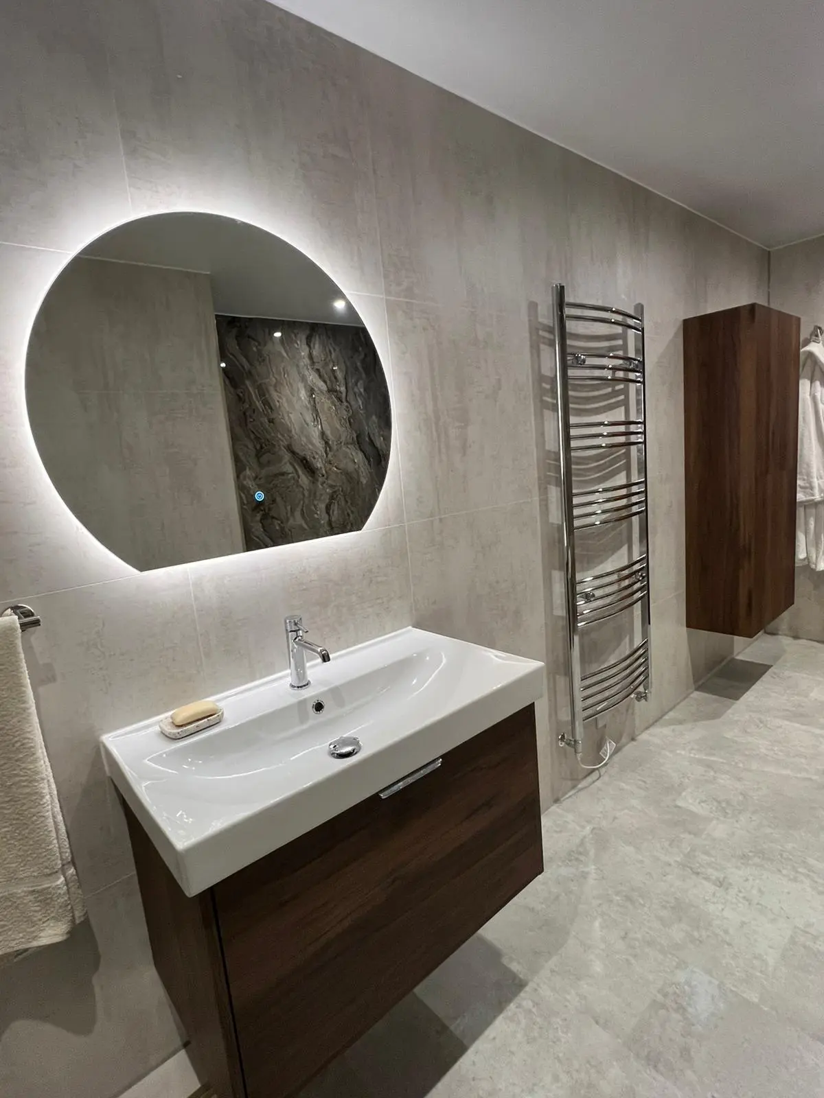 Conversion with thermostatic shower valve